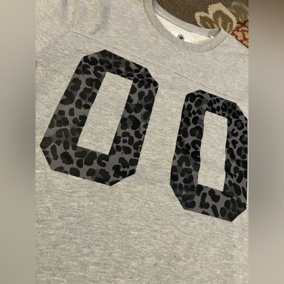 On The Byas Leopard Crewneck - Picture 3 of 6